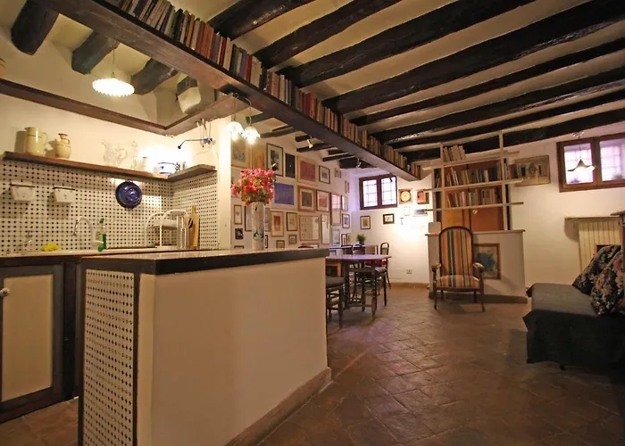 Terrace Apartment - Heart Of Trastevere